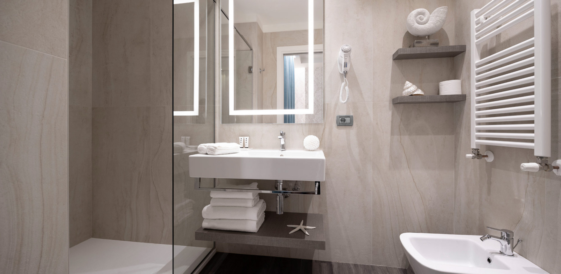 media.Slide-Camera-Lido-06-Hotel-Litoraneo