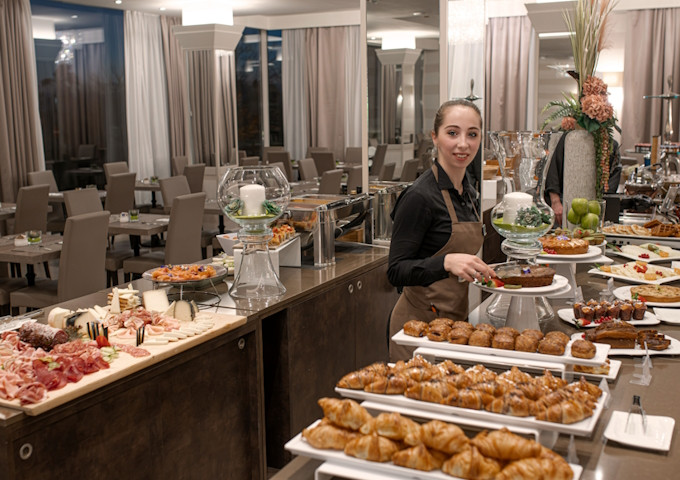 media.colazione-buffet-litoraneosuitehotel